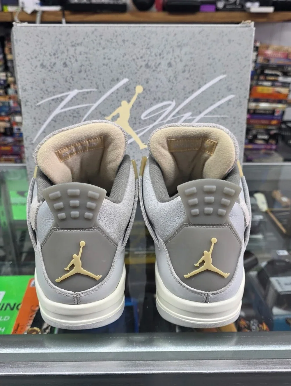 Nike Air Jordan 4 Retro SE Craft Photon Dust Size 11